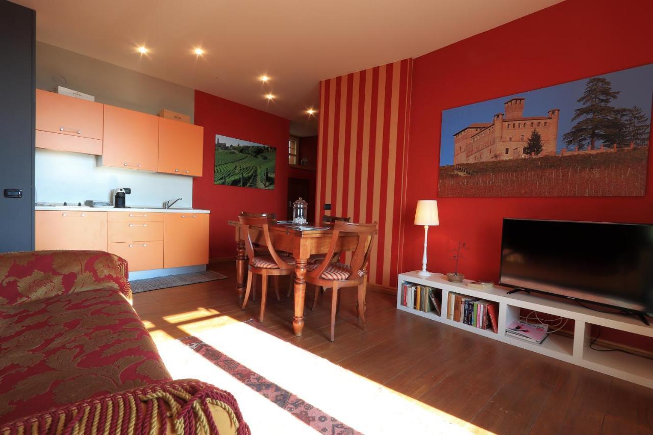 Felicin - Palazzo Boeri Panoramic Suites 몬포르테달바 외부 사진